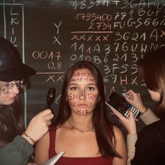 Uczniowie Kopernika z zamiłowaniem do rozwiązywania logicznych zagadek.